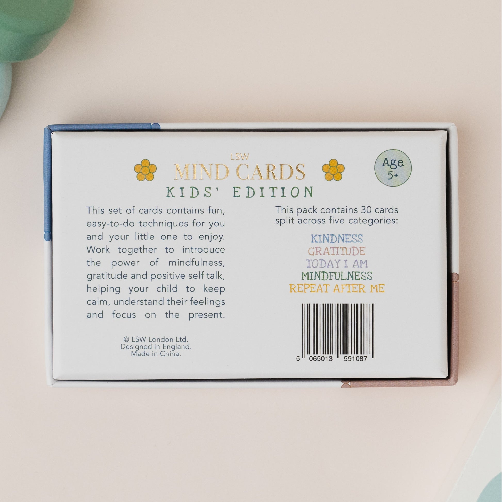 Box of 'Mind Cards Kids' Edition' on a light background